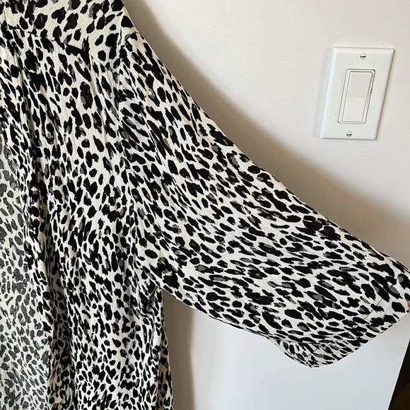 Animal Print Kimono - Picture 2 of 3
